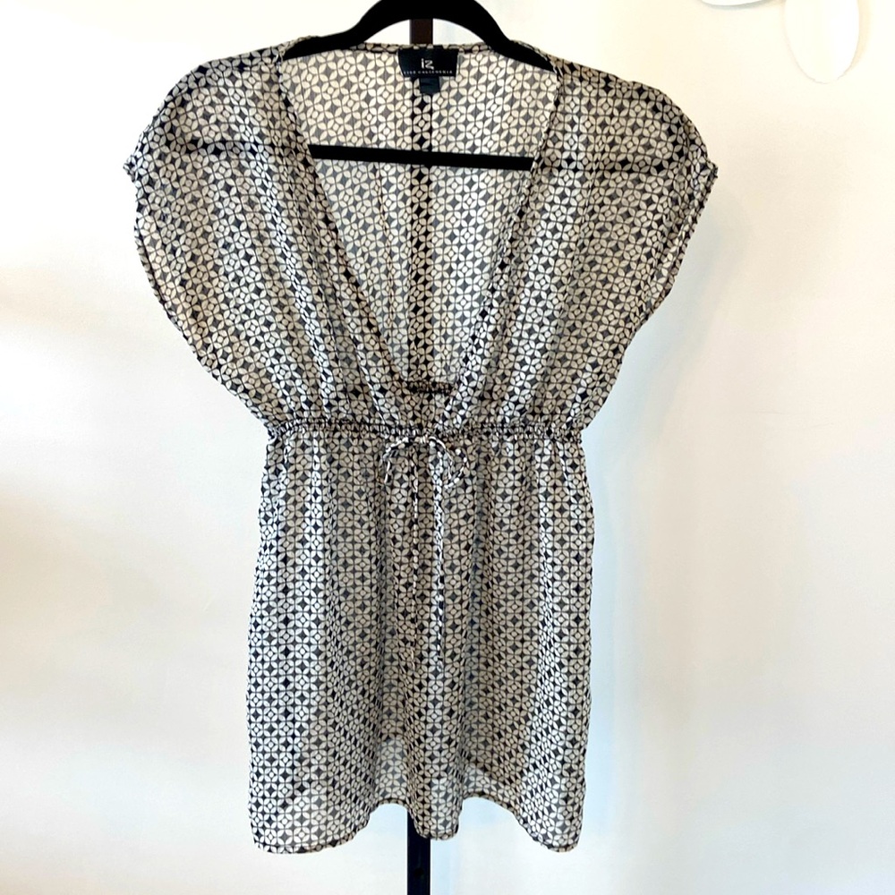 iz Byer California Black White Floral Print Beach Cover Up Size Large
